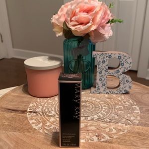 💁🏻‍♀️3 for $12! Mary Kay Reviving Facial Spray by Skindinavia- Limited Edition